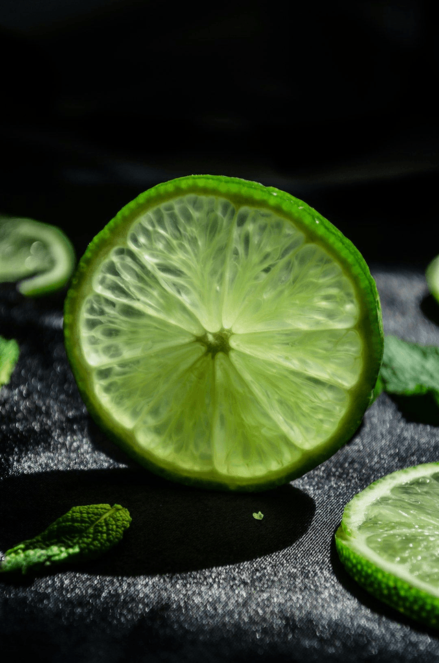 No.3 Lime, Basil & Mandarin bead pot